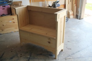 DIY Wooden Bench