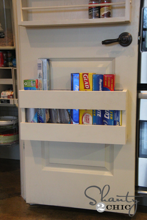 https://www.shanty-2-chic.com/wp-content/uploads/2013/01/organized-pantry.jpg