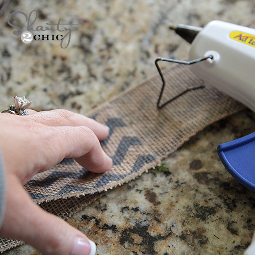 Making a burlap bow