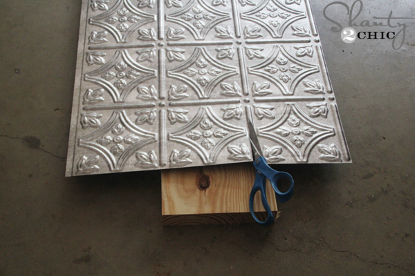 Cutting-Metal-Tile