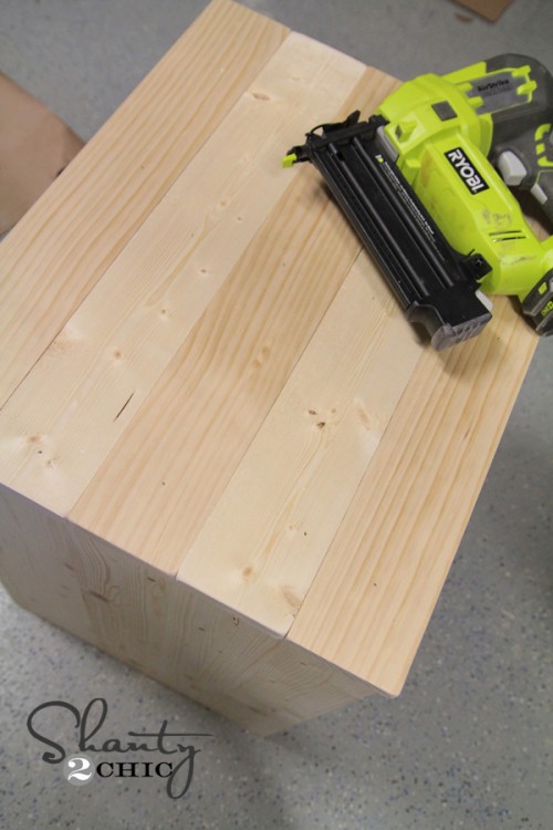 Plank wood table