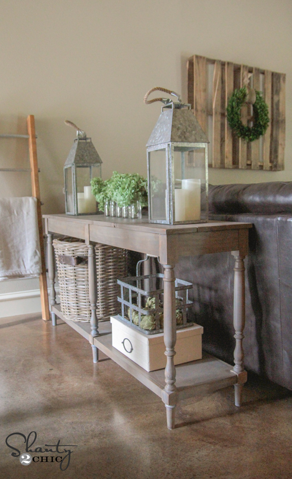 Turned Leg Console Table Free Plans!