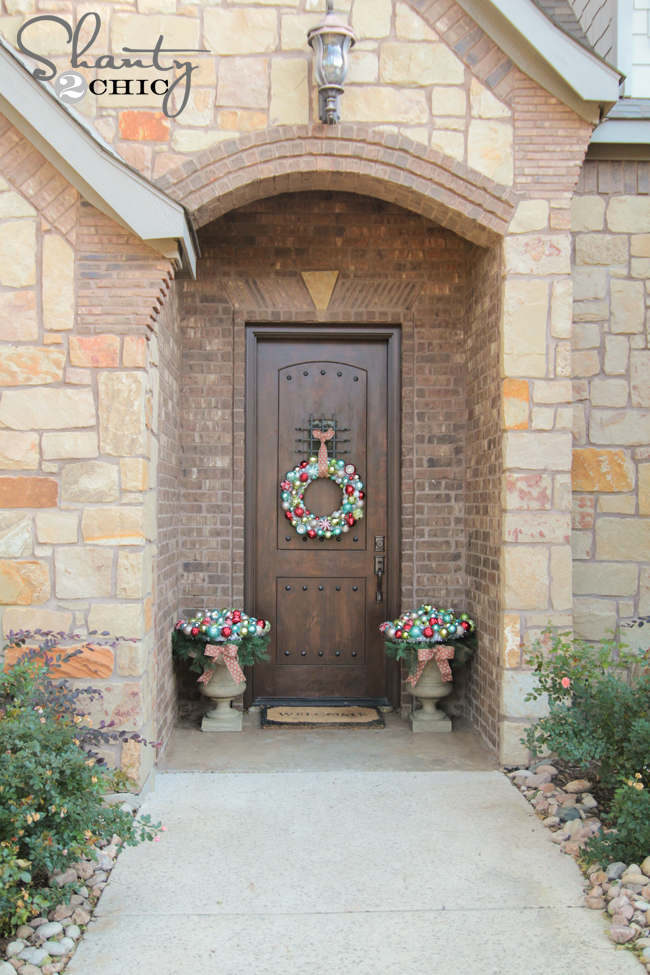 Front Door Christmas Decorating!