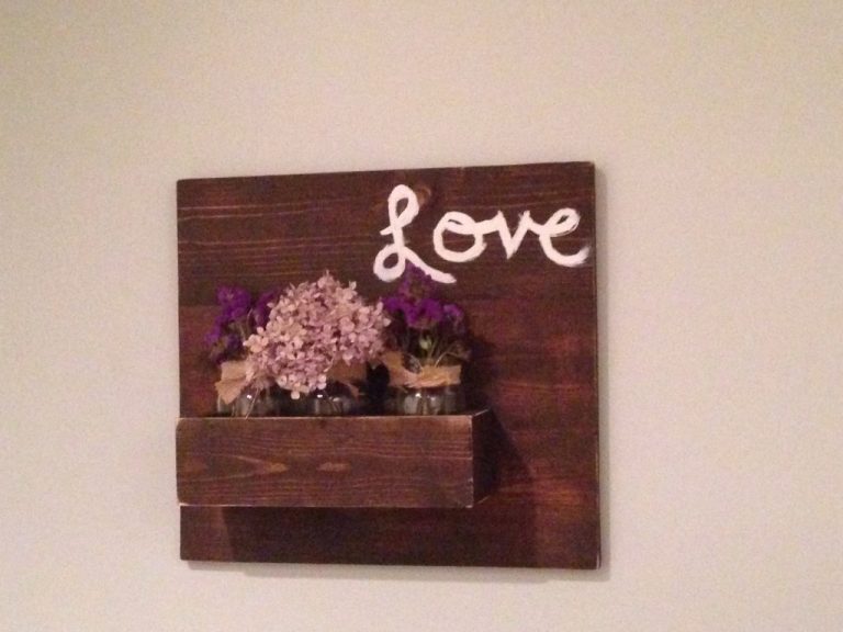 ‘Love’ wall hanger