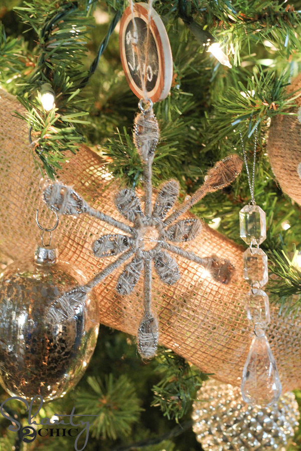 burlap-snowflake-ornament
