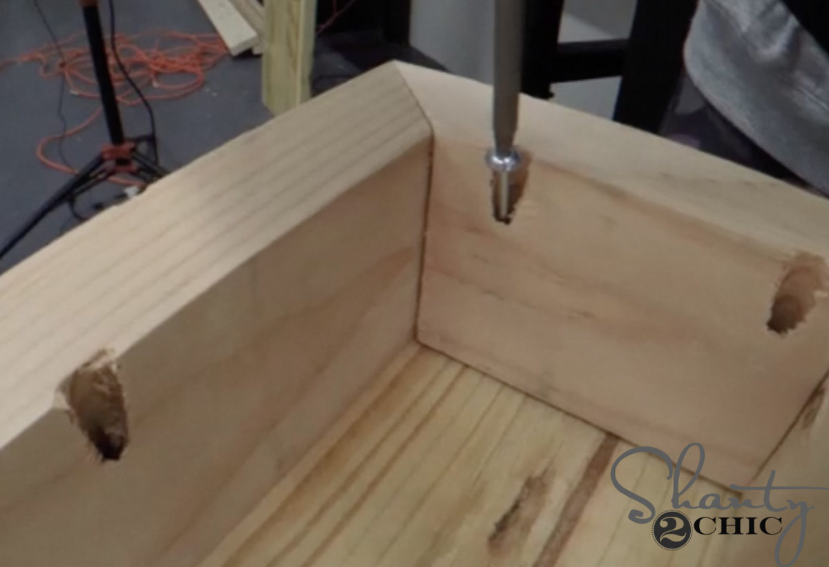 DIY Narrow Console Table - Shanty 2 Chic