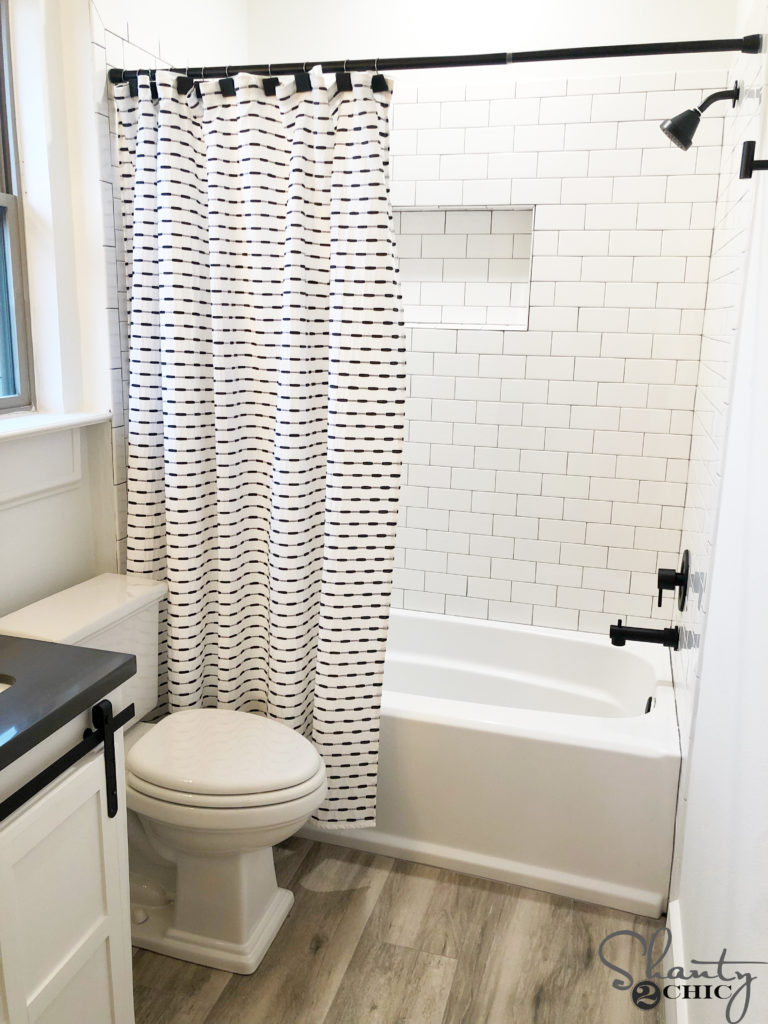 Modern Farmhouse Bathroom Reveal